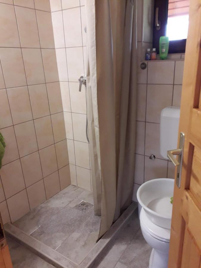 Matyas Apartman Tard Екстер'єр фото